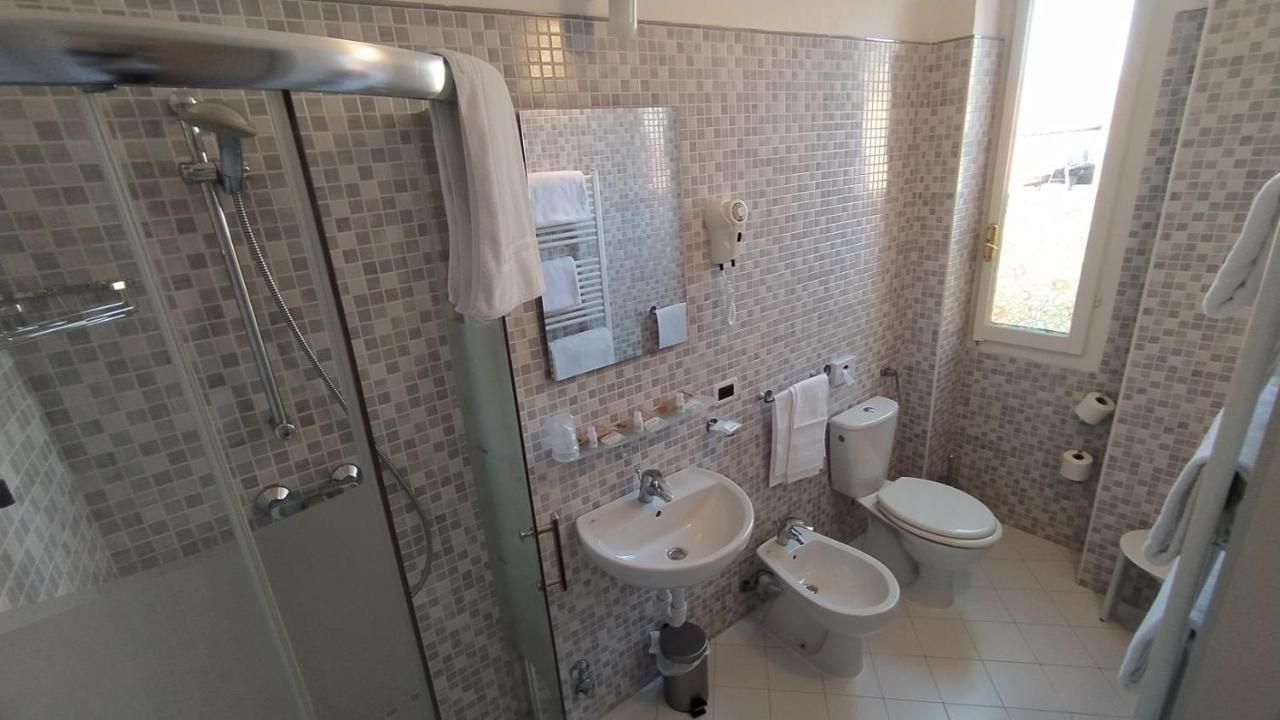 Moderno Hotel Lucques