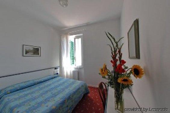 Hotel Moderno 2*
