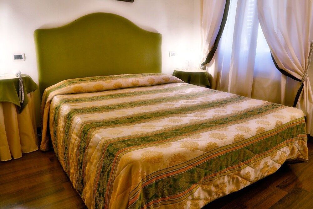 Hotel Moderno Lucca